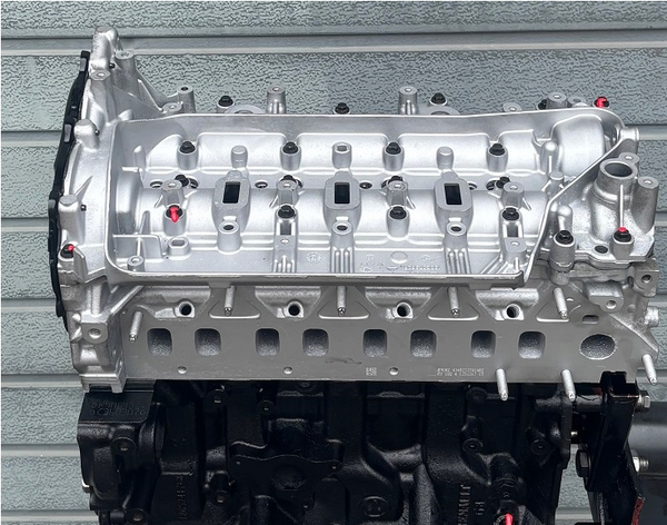 Motor R9M 405 Renault Generalüberholt